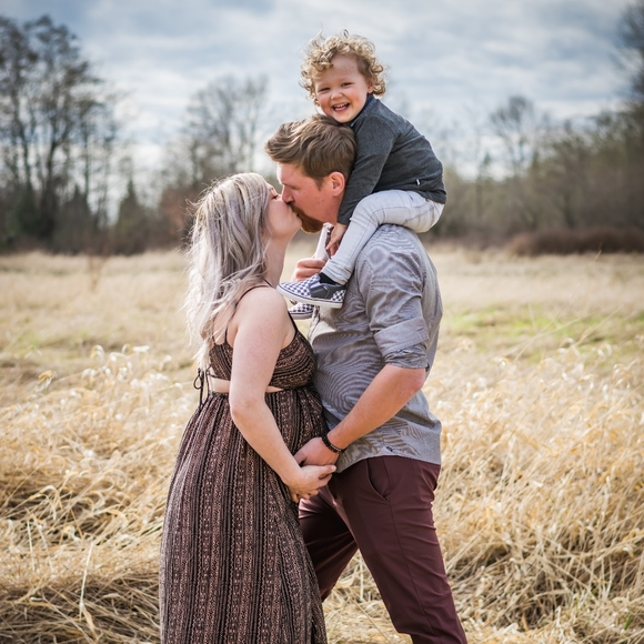 Meet your Posher, Tabitha - Picture 1 of 1